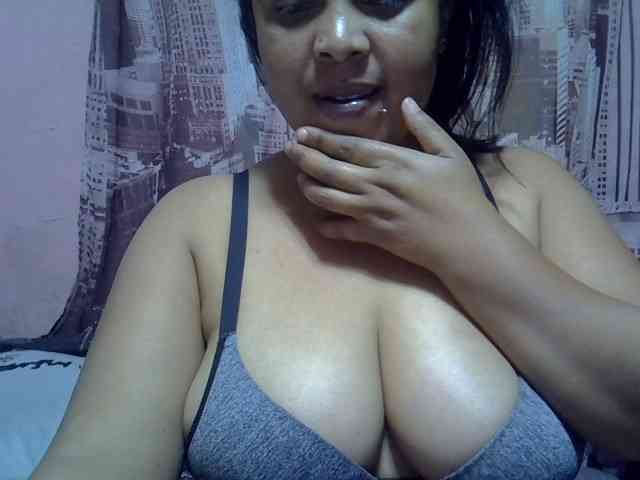 bigass-tits webcam