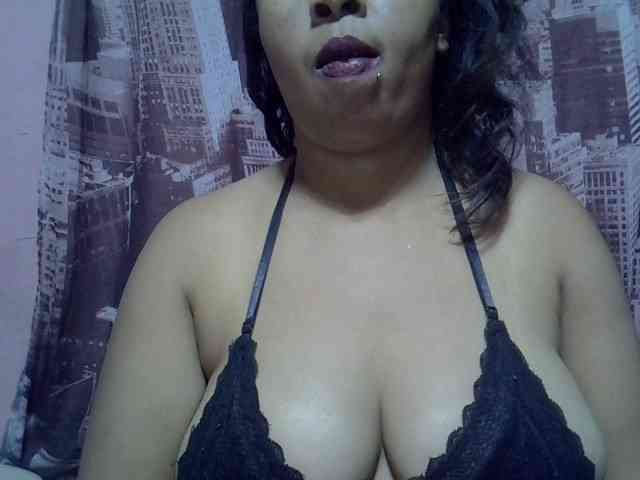 bigass-tits webcam