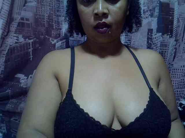 bigass-tits webcam