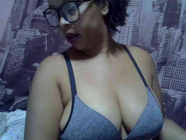 bigass-tits webcam