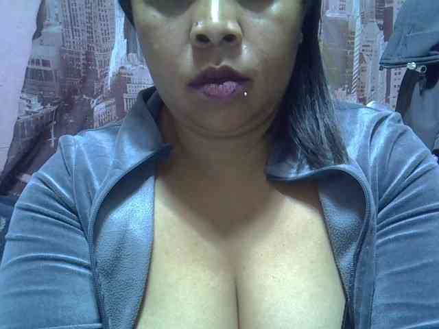 bigass-tits webcam