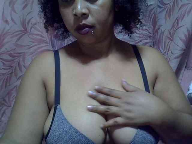 bigass-tits webcam