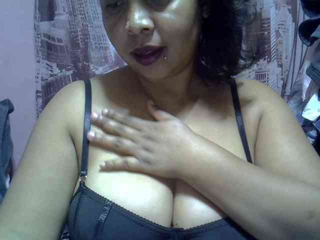 bigass-tits webcam