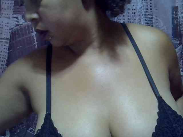 bigass-tits webcam