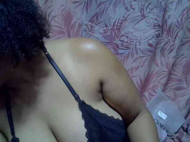 bigass-tits webcam