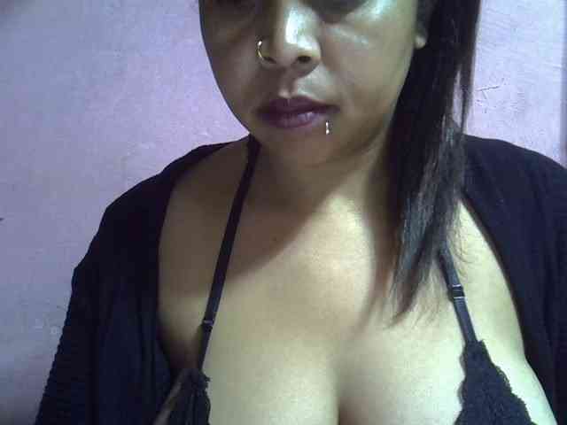 bigass-tits webcam