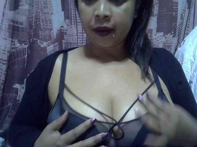 bigass-tits webcam