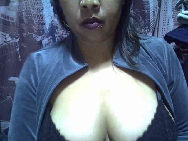 bigass-tits webcam
