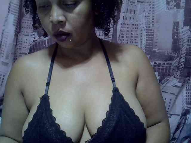 bigass-tits webcam