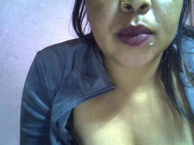 bigass-tits webcam