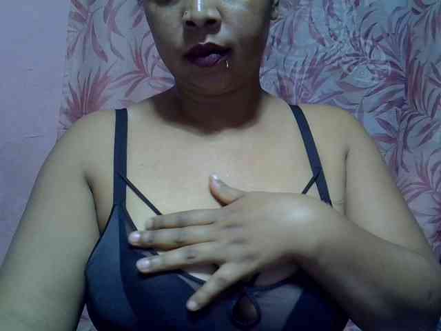 bigass-tits webcam