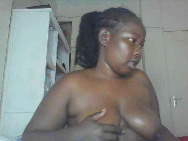 yummytities webcam