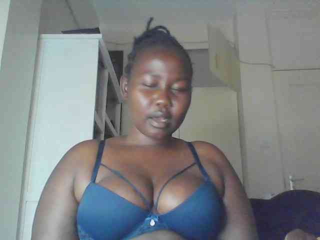 yummytities webcam