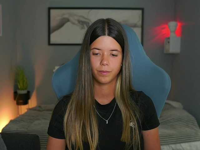 KarynaLuss live webcam show