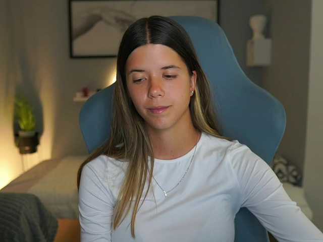 KarynaLuss live cam on BongaCams