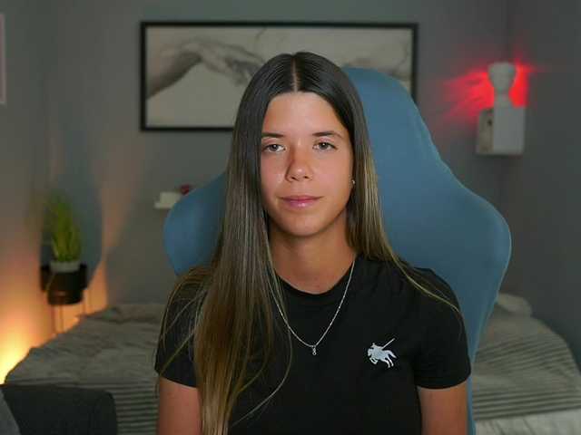 KarynaLuss live cam on BongaCams