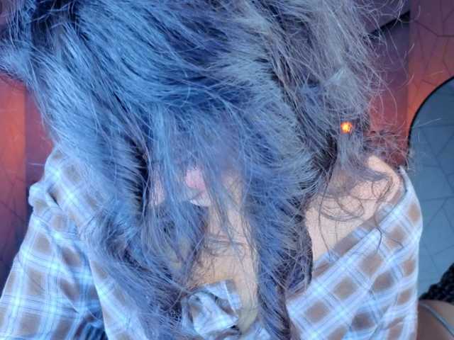 ElaineSmith live cam on BongaCams