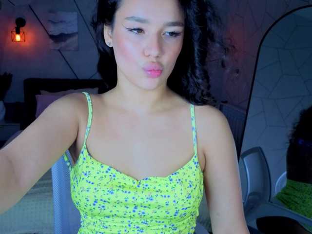 ElaineSmith live cam on BongaCams