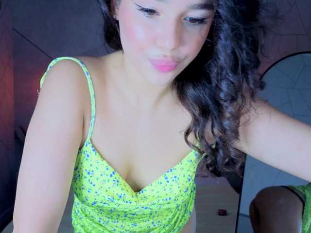 ElaineSmith live cam on BongaCams