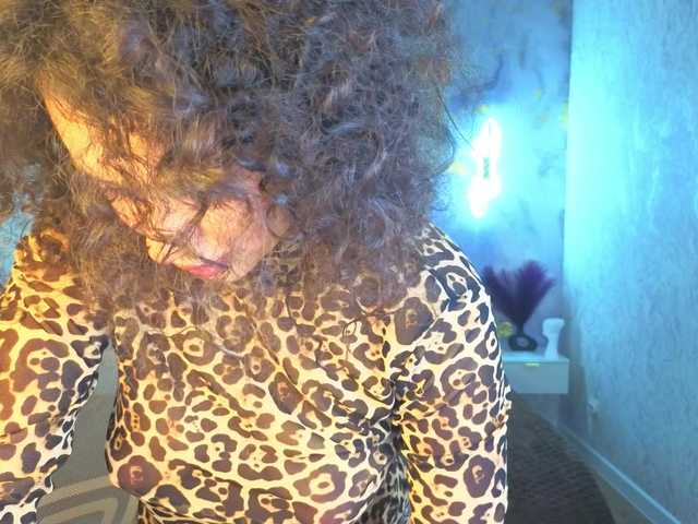 ElaineSmith live cam on BongaCams