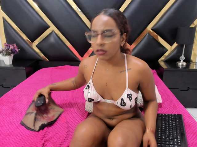 AprilyCrystal