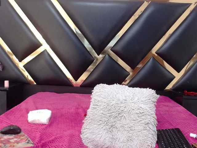 AprilyCrystal live cam on BongaCams