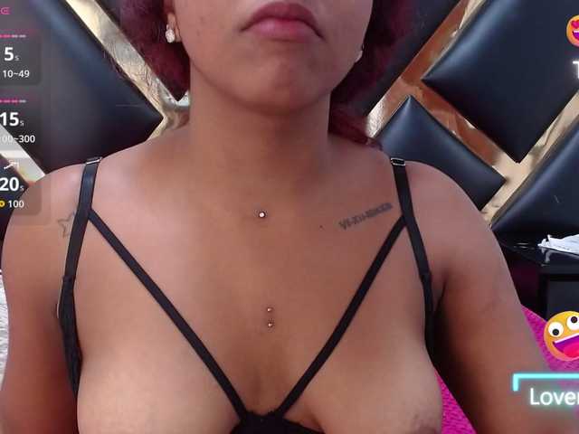 AprilyCrystal live cam on BongaCams