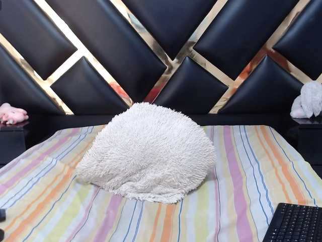 AprilyCrystal webcam
