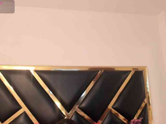 AprilyCrystal webcam