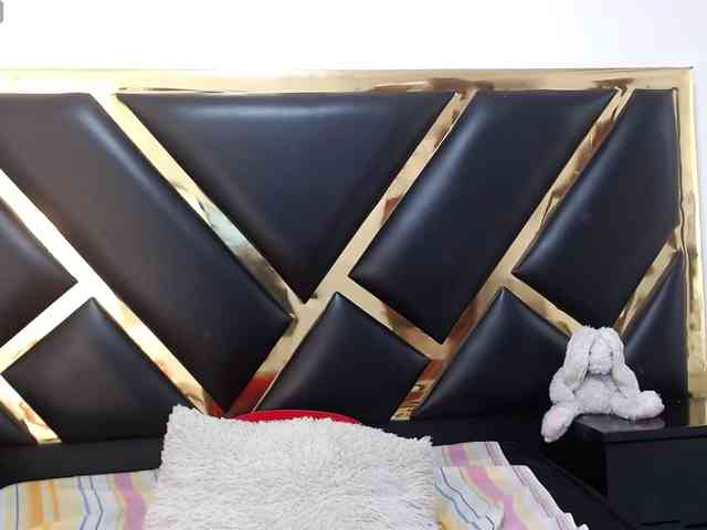 AprilyCrystal webcam