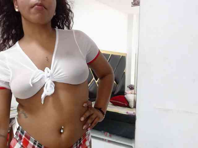 AprilyCrystal webcam