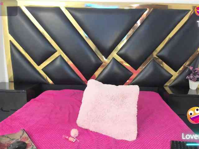 AprilyCrystal webcam