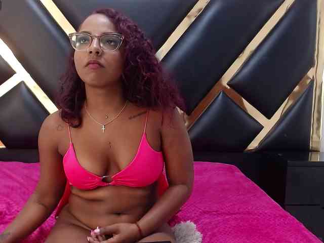 AprilyCrystal webcam