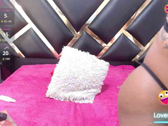 AprilyCrystal webcam