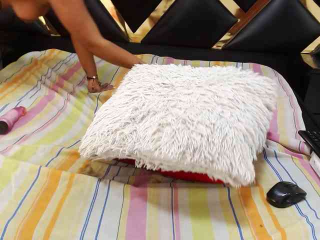 AprilyCrystal webcam