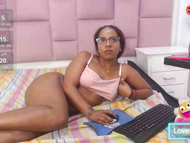 AprilyCrystal webcam