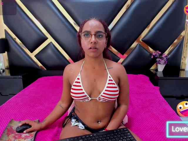 AprilyCrystal webcam