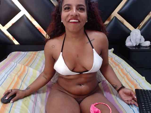 Modelo: AprilyCrystal