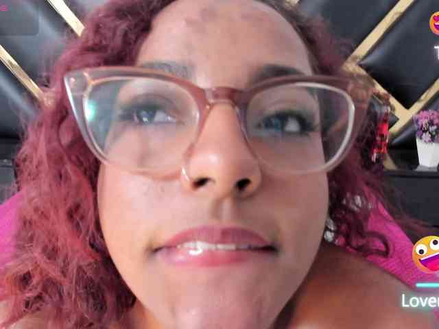 AprilyCrystal webcam
