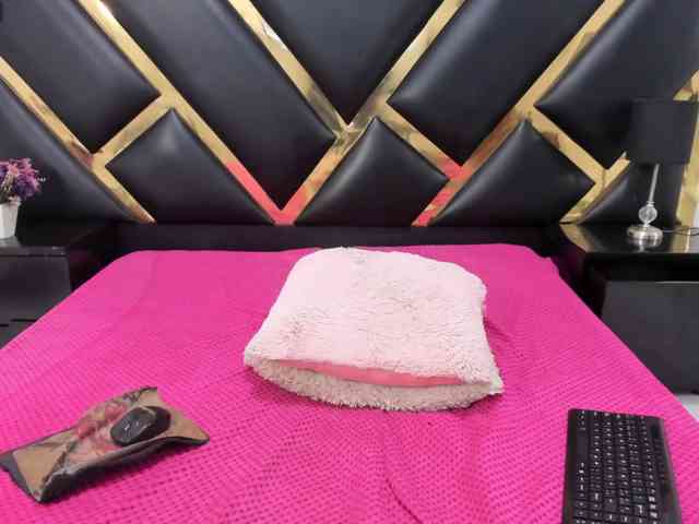 AprilyCrystal webcam