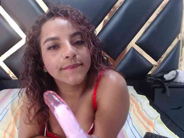 AprilyCrystal webcam
