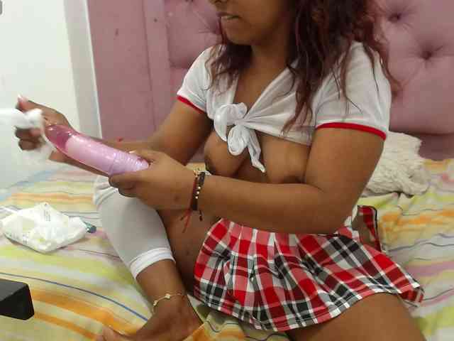 AprilyCrystal webcam