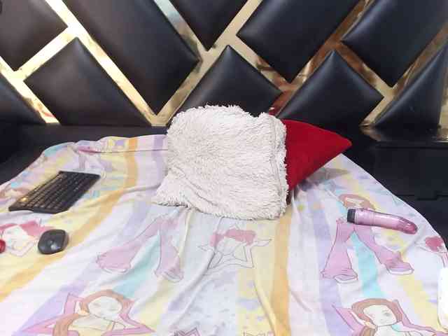 AprilyCrystal webcam