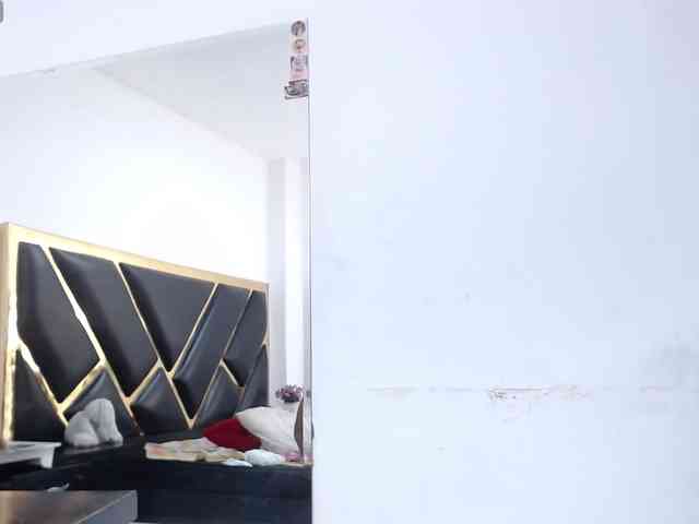 AprilyCrystal webcam