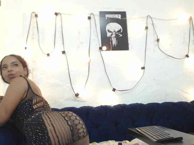 AprilyCrystal webcam
