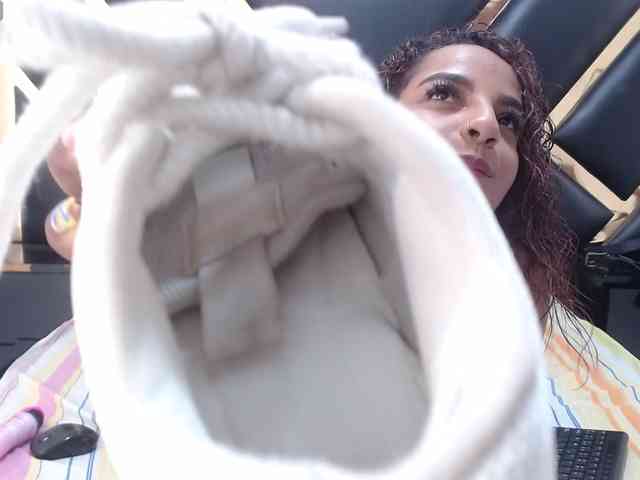 AprilyCrystal webcam