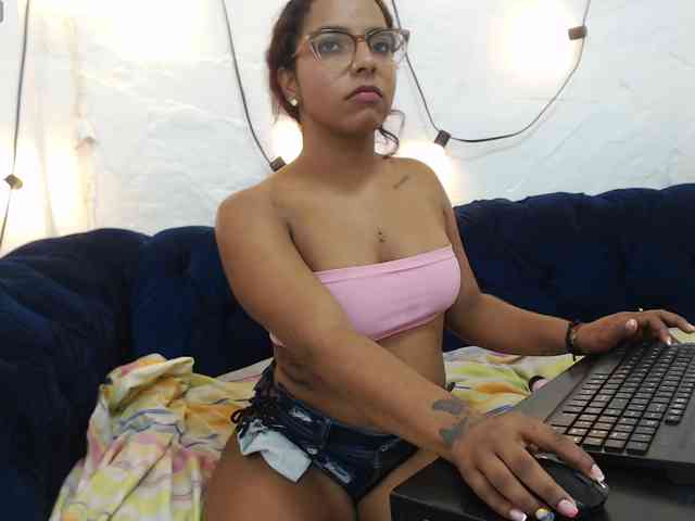 AprilyCrystal