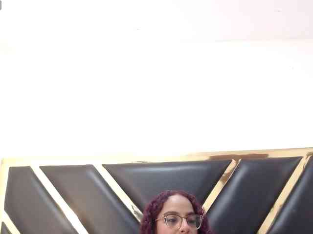 AprilyCrystal webcam