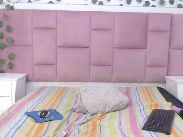 AprilyCrystal webcam