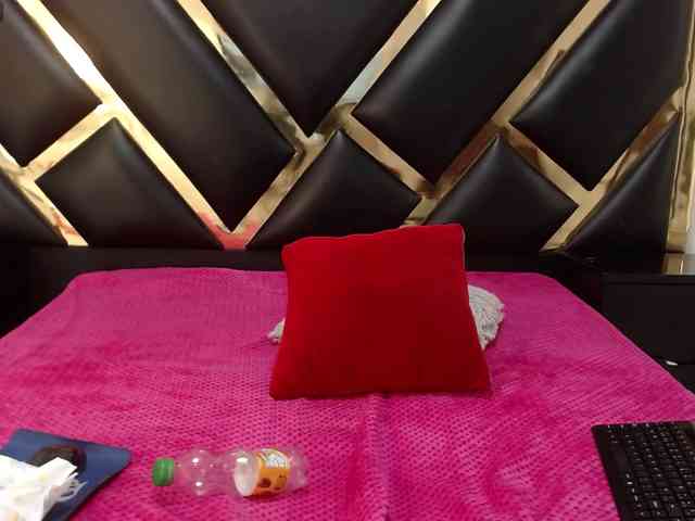 AprilyCrystal